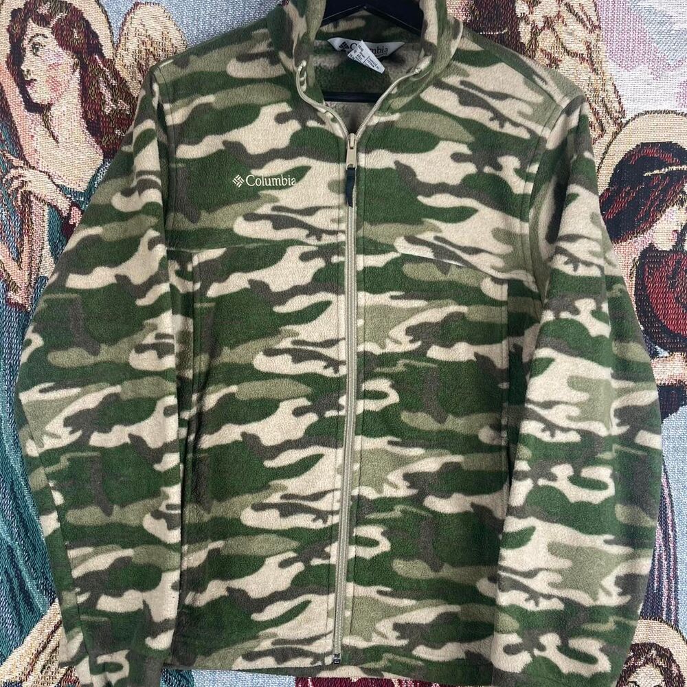 Columbia Boys Camo Fleece Size 14/16 Button Front Pocket
